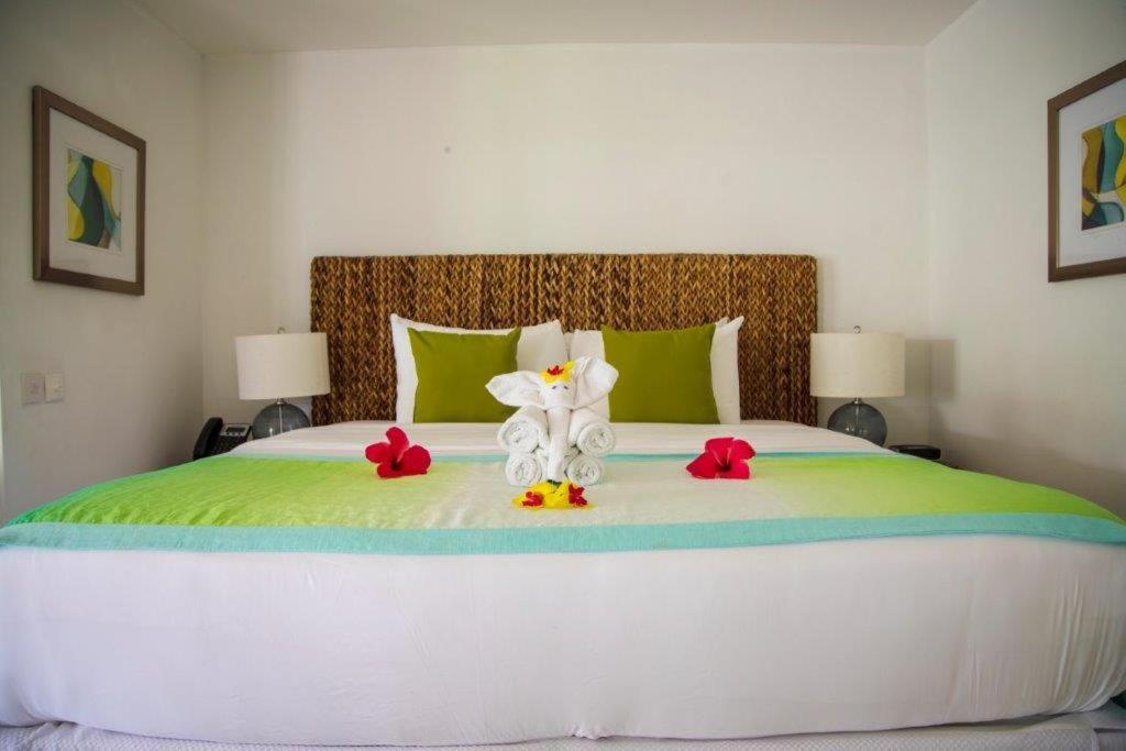 Bequia Plantation Hotel Port Elizabeth Exterior photo