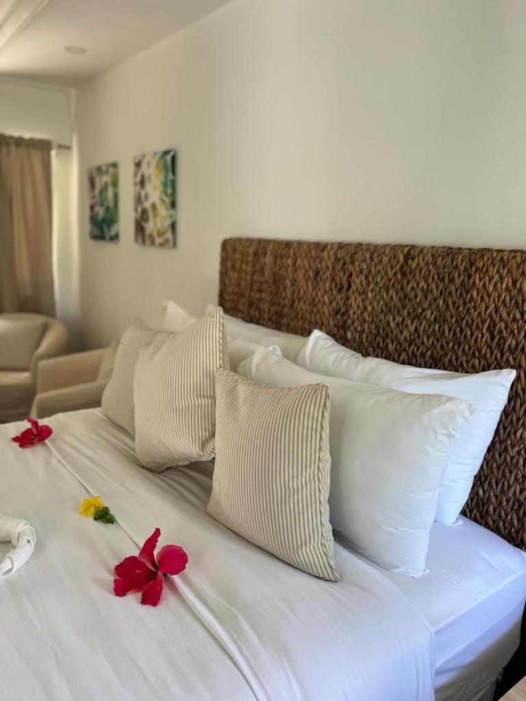 Bequia Plantation Hotel Port Elizabeth Exterior photo